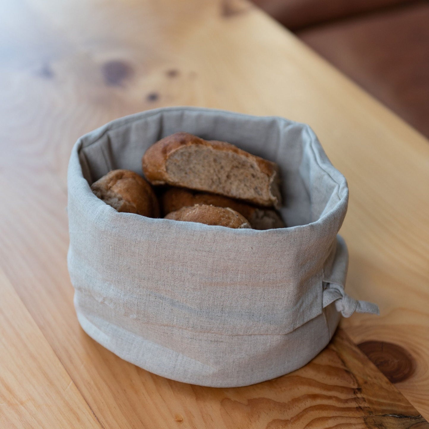 Elegant Linen Bread Basket with Drawstring - The Chic and Sustainable Choice for Your Kitchen