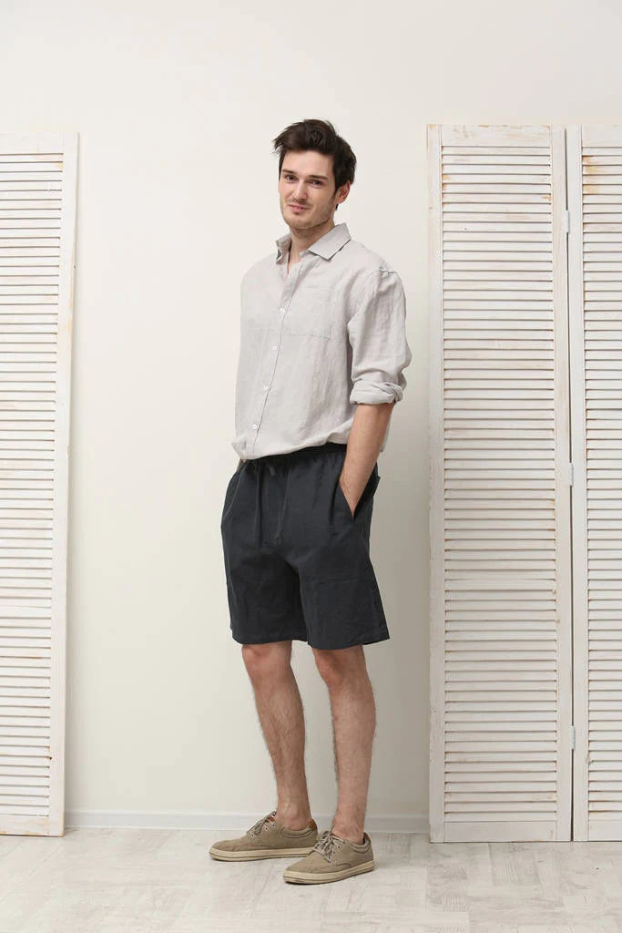 Relaxed and stylish: The Linen Men's Shorts made for comfort.