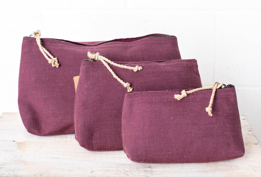 Pre-washed and pre-shrunk linen makeup bags with an elegant touch.