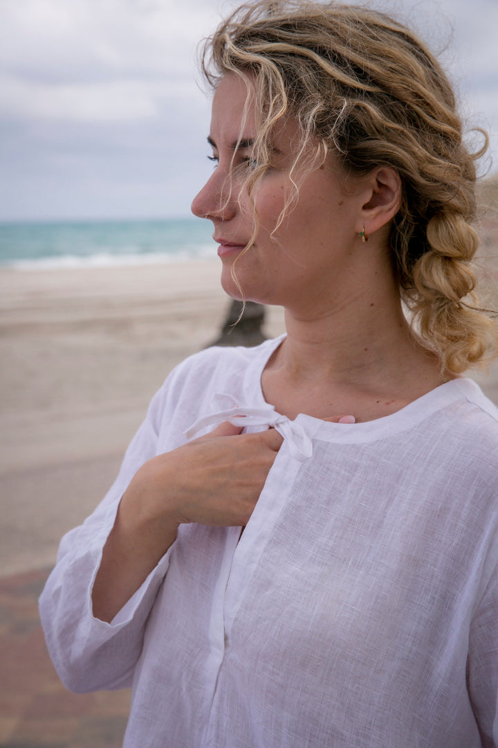 Close-up showcasing the rich texture of a 100% European flax tunic.