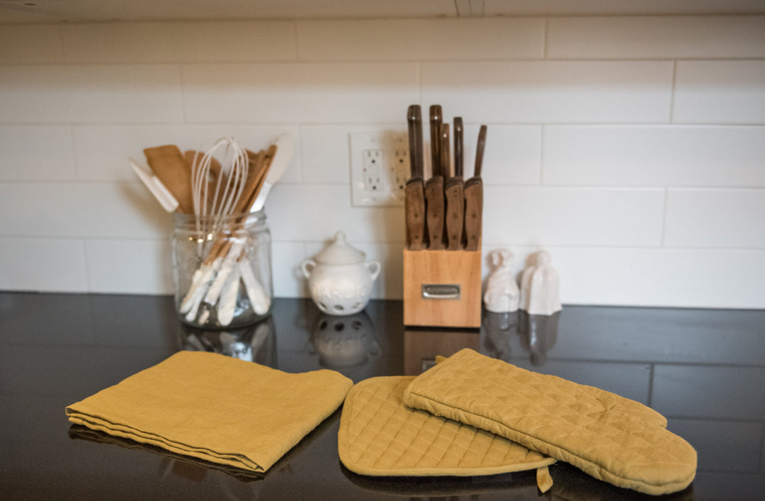 Linen Kitchen Set: Pot Holder & Oven Mitt