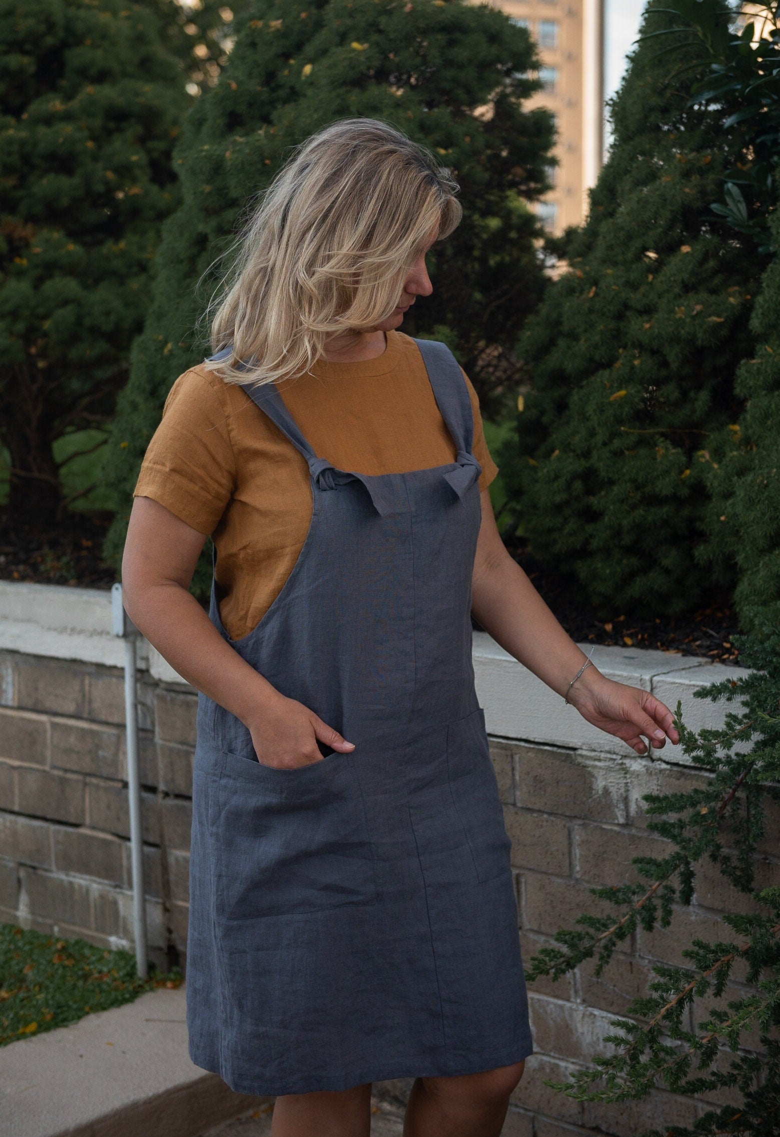 Japanese Apron. 100% European Flax Linen Pinafore. Linen Cross Over Apron. Cross Back Apron. 2024 Pinafore Apron