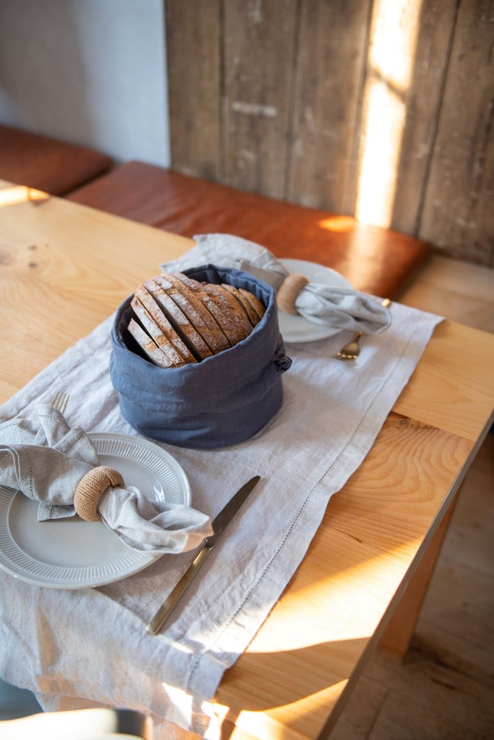 Elegant Linen Bread Basket with Drawstring - The Chic and Sustainable Choice for Your Kitchen