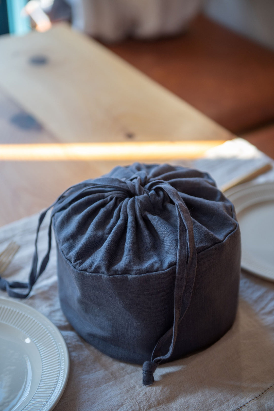 Elegant Linen Bread Basket with Drawstring - The Chic and Sustainable Choice for Your Kitchen