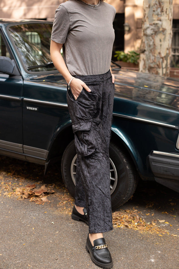 Luxurious Velvet Cargo Pants - Comfort and Style Combined