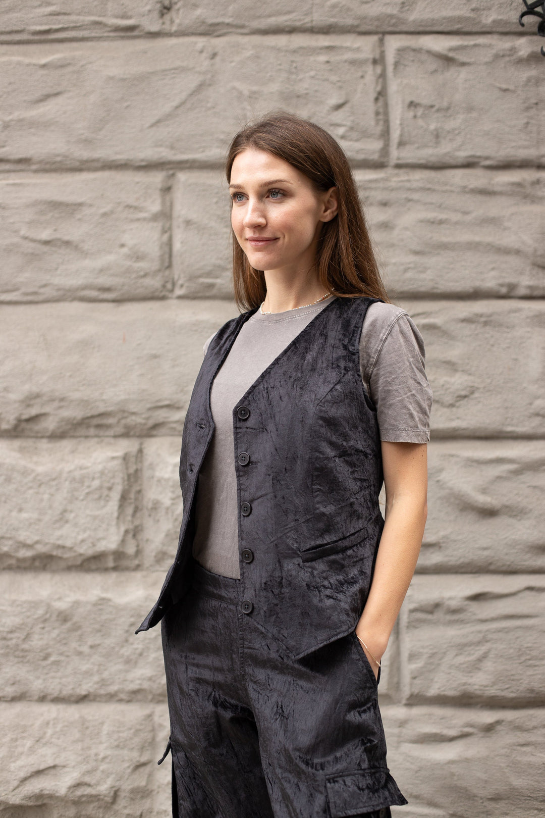 Velvet Vest - Luxurious Elegance for Effortless Style